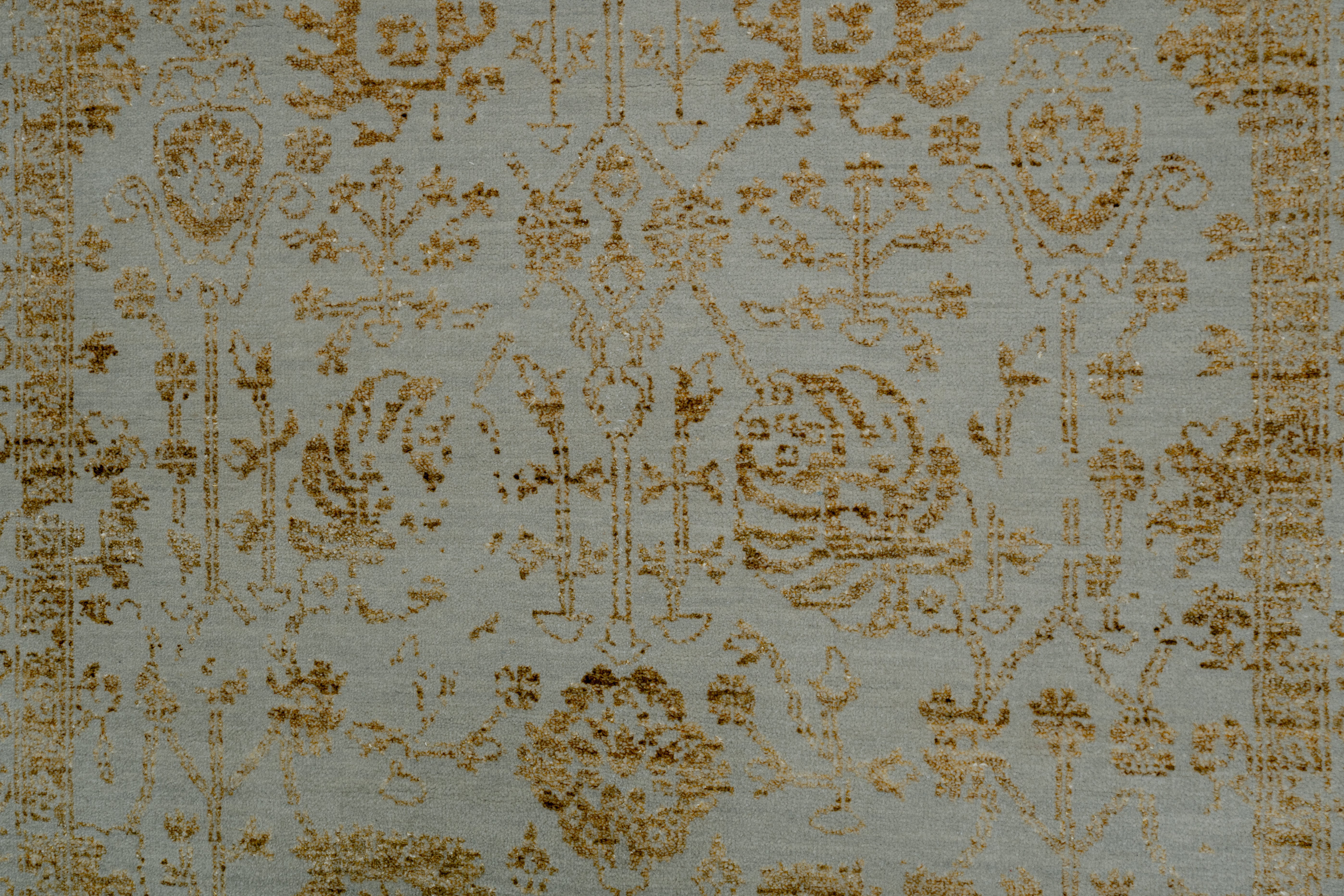 Handknotted Modern Carpet DIA- 11 VASE 3